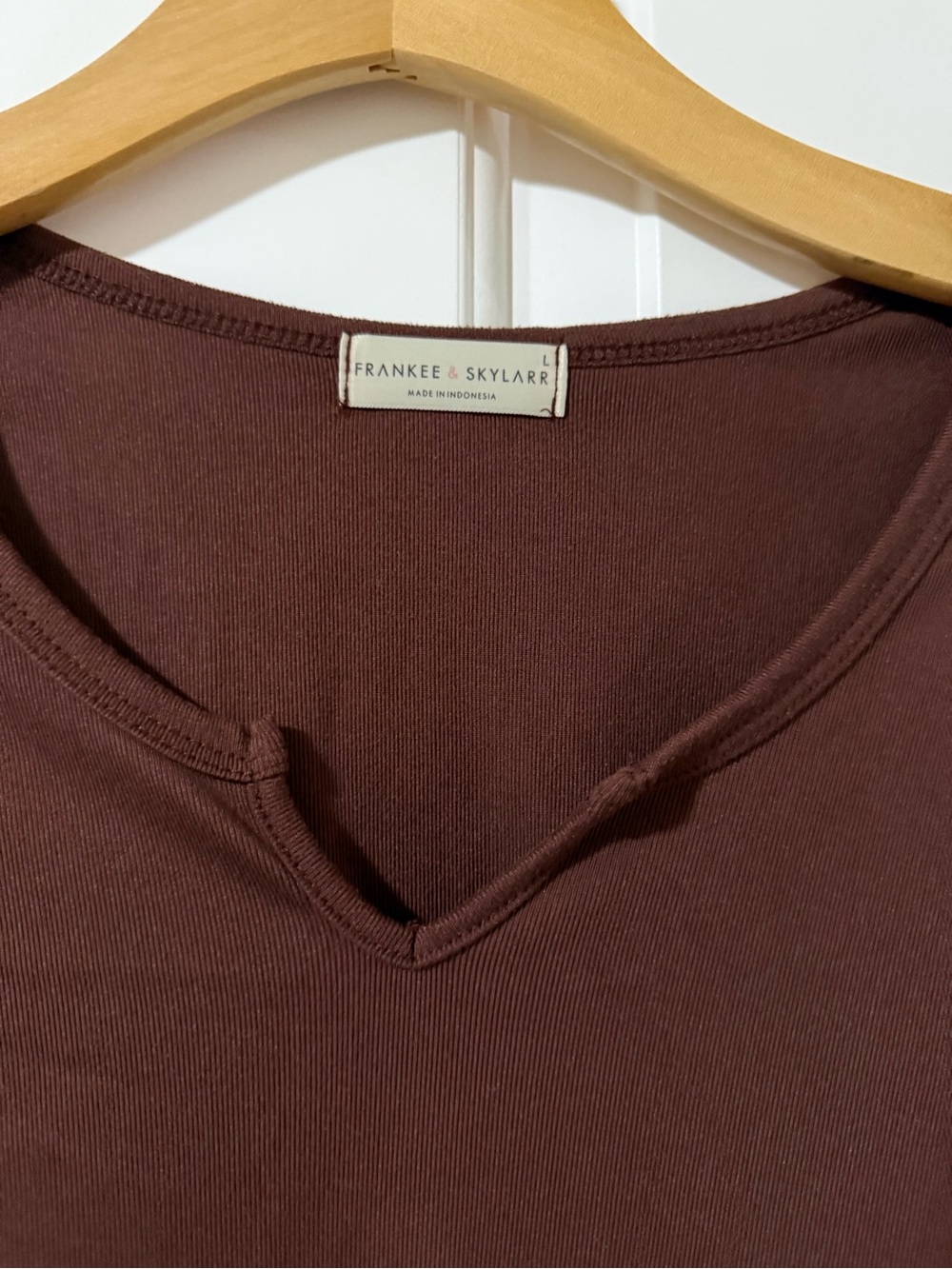 Frankie & Skylar Brown V-Notch Ribbed Short Sleeve Tee